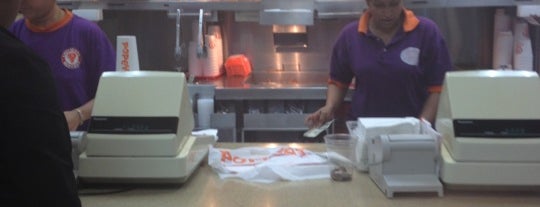 Popeyes Louisiana Kitchen is one of Joseph’s Liked Places.