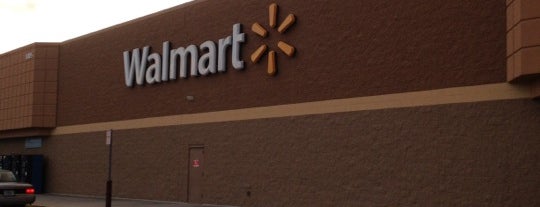 Walmart Supercenter is one of สถานที่ที่ Domma ถูกใจ.