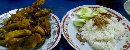 Ayam Goreng Mat Lengket is one of Jakarta Culinary.