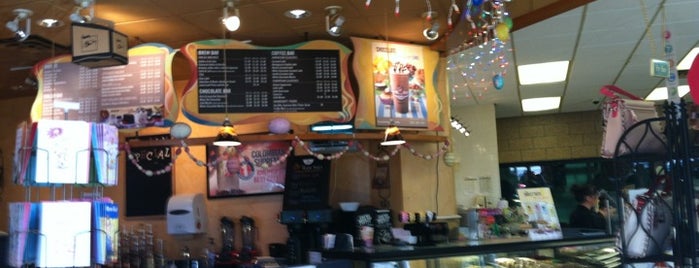 Gloria Jean's Coffees is one of Locais curtidos por Kurt.