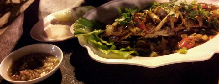 Arina Tomyam Seafood is one of Hirman Evo ®  : понравившиеся места.