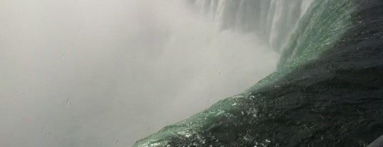 Niagara Falls (Canadian Side) is one of Dream Away!!.