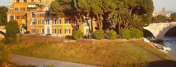 Isola Tiberina is one of Roma.