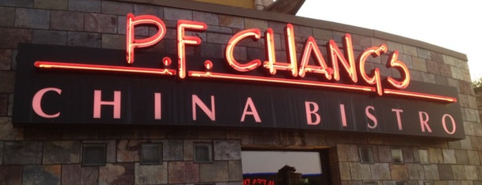 P.F. Chang's is one of Lugares favoritos de Tammy.
