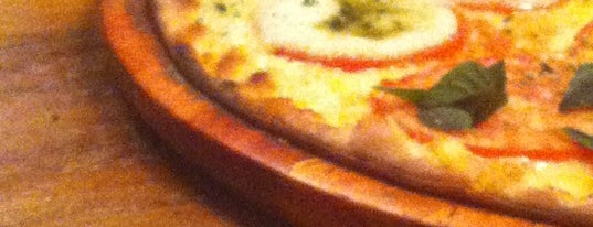Olegário Pizza e Forneria is one of Dadeさんのお気に入りスポット.