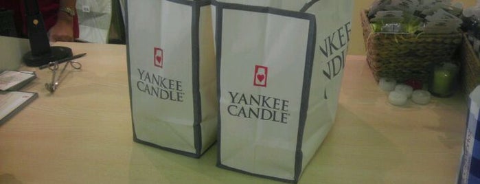 Yankee Candle is one of Tempat yang Disukai Noah.