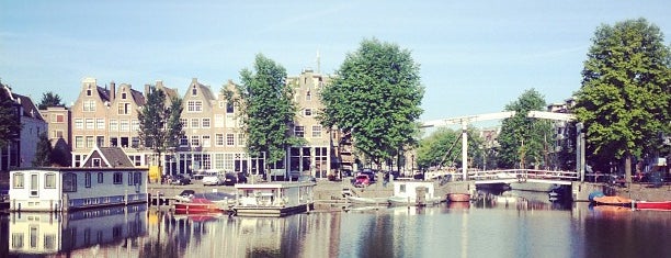 Westerdok is one of Amsterdam, Je t'aime....