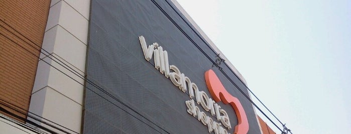 Villamorra Shopping is one of Tempat yang Disukai Gustavo.
