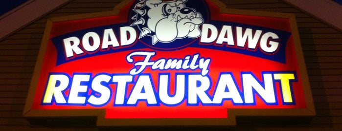The Road Dawg Family Restaurant is one of สถานที่ที่ Lisa ถูกใจ.