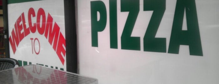 House Of Pizza is one of Tempat yang Disukai Abi.