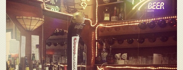 Liuzza's Restaurant & Bar is one of Lugares guardados de Maggie C.