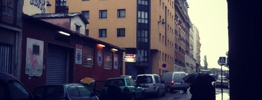 Petite Ceinture du 15e is one of Paris.