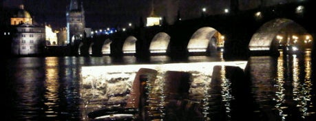 Karlsbrücke is one of Prague for tourists.