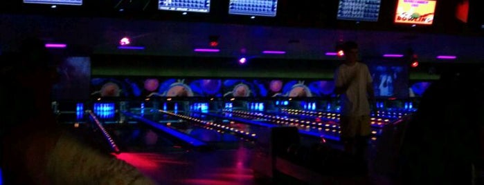 Fiesta Lanes is one of Posti che sono piaciuti a Ben.