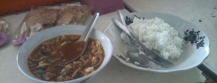 Soto Ayam Pak Wahyudi (samping Alun-alun Pkl) is one of Pekalongan Culinary.