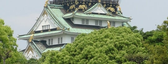 Osaka Castle is one of 城.