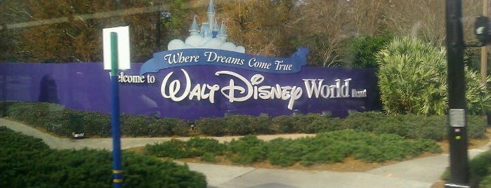 Walt Disney World Resort is one of Disney World/Islands of Adventure.