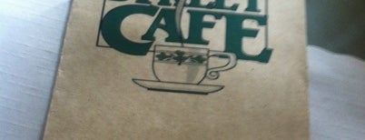 Brickstreet Cafe is one of Tempat yang Disukai Yunus.