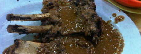 Sop Konro Karebosi is one of Wisata Kuliner Makassar.