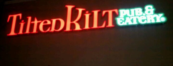 Tilted Kilt Pub & Eatery is one of สถานที่ที่บันทึกไว้ของ Reneta.