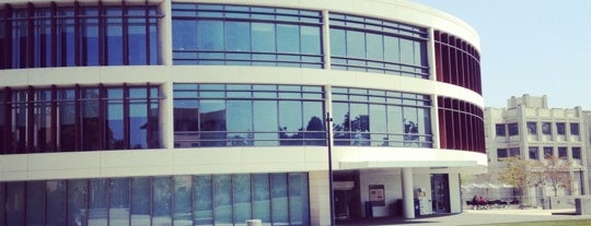 LMU - William H. Hannon Library is one of Locais curtidos por Shawn.