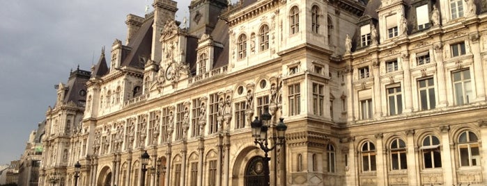 Place de l'Hôtel de Ville – Esplanade de la Libération is one of Paris(4Luc).