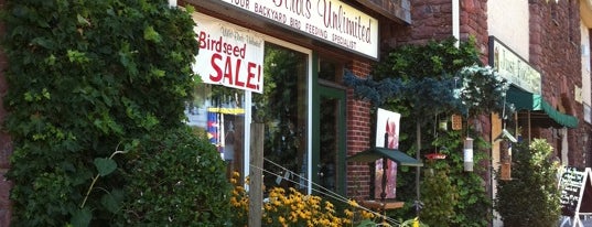 Wild Birds Unlimited is one of Tempat yang Disukai Julia 🌴.