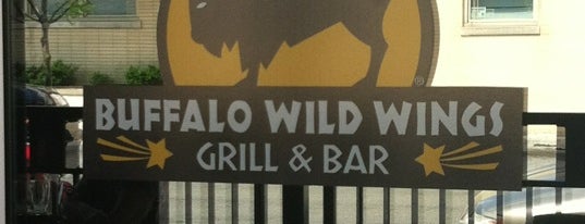 Buffalo Wild Wings is one of สถานที่ที่ Miguel ถูกใจ.