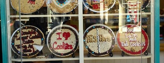 Millie's Cookies is one of Locais curtidos por Melle.