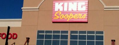 King Soopers is one of สถานที่ที่ Matt ถูกใจ.