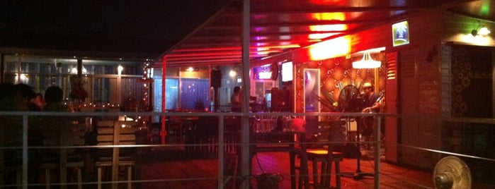 Camp Havana Bar & Restaurant is one of One night in BANGKOK!.