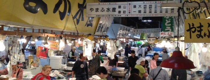 Tsukiji Market is one of I Want Somewhere: Sights To See & Things To Do.