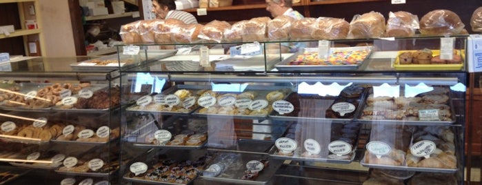 Willow Street Bakery is one of Green Bay.