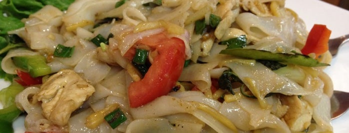 Buri Tara Thai Cuisine & Vegetarian is one of Posti salvati di Leigh.