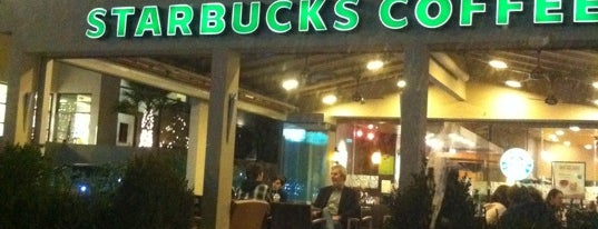 Starbucks is one of Tempat yang Disimpan Spiridoula.