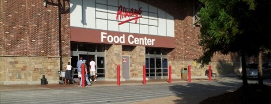 Walmart Supercenter is one of Tempat yang Disukai Mario.
