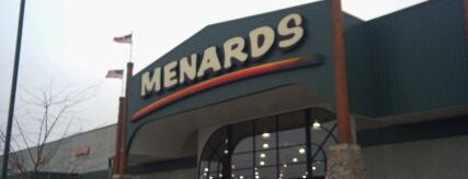 Menards is one of สถานที่ที่ Thomas ถูกใจ.