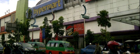 Bandung Indah Plaza (BIP) is one of friends.