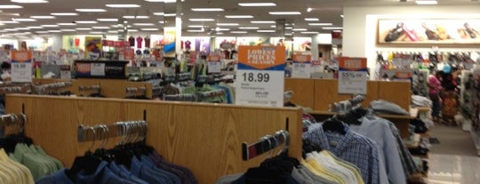 Kohl's is one of Jonathanさんのお気に入りスポット.