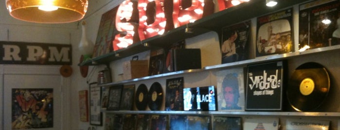 Rooky Ricardo's is one of Bay area record stores.