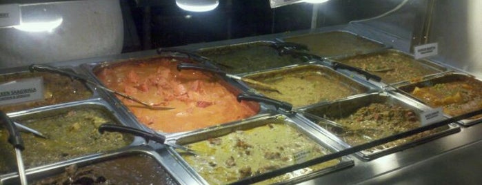 Hurry Curry Indian Food is one of Tempat yang Disukai Ayan.