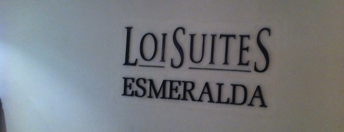 Loi Suites Esmeralda is one of Locais curtidos por Samyra.