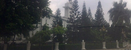 Kantor Gubernur Jawa Timur is one of Tempat Bersejarah di Surabaya.