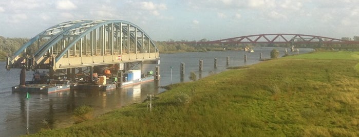 Oude IJsselbrug is one of Bridges in the Netherlands.