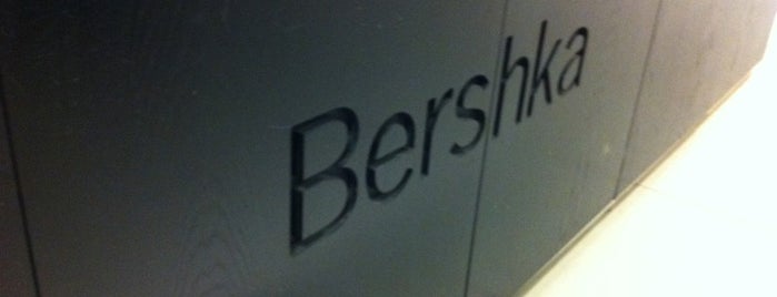 Bershka is one of Natalyさんのお気に入りスポット.