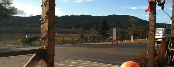 Family Wineries Dry Creek Tasting Room is one of Wine Road Picnicking- al Fresco Perfetto!.