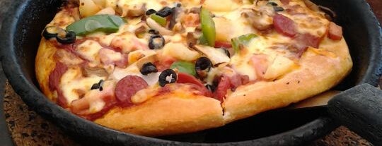 Pizza Hut Taipan is one of Makan @ PJ/Subang (Petaling) #10.