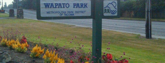 Wapato Lake is one of Dog walking in Tacoma.