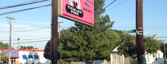 Tickled Pink is one of Lana's Louisville.