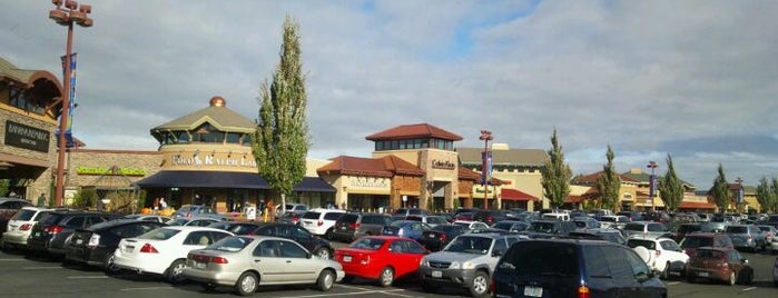 Woodburn Premium Outlets is one of Portland Places to Try/See.